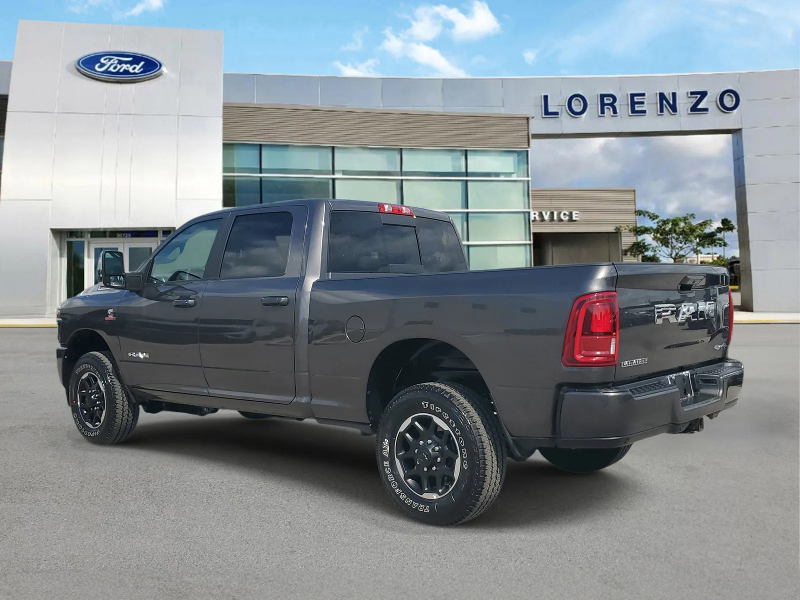 2026 RAM 2500 Laramie 4WD Diesel photo 7