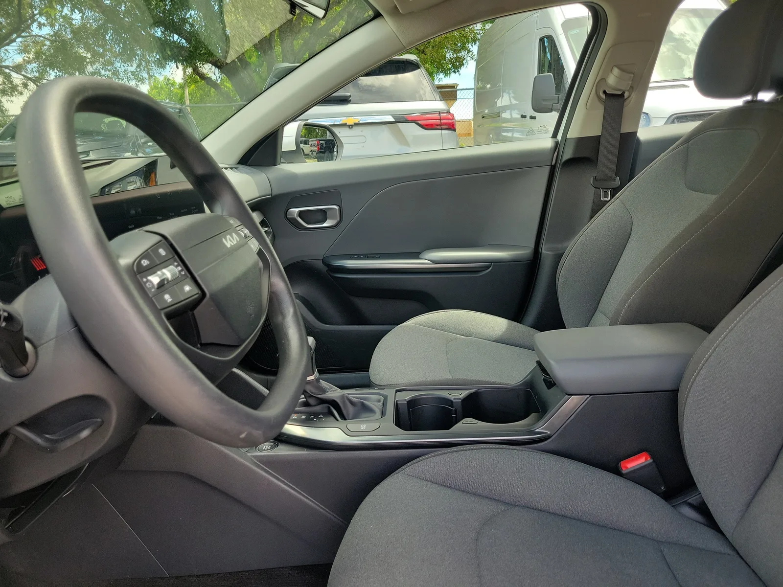 2025 Kia K4 LX photo 19