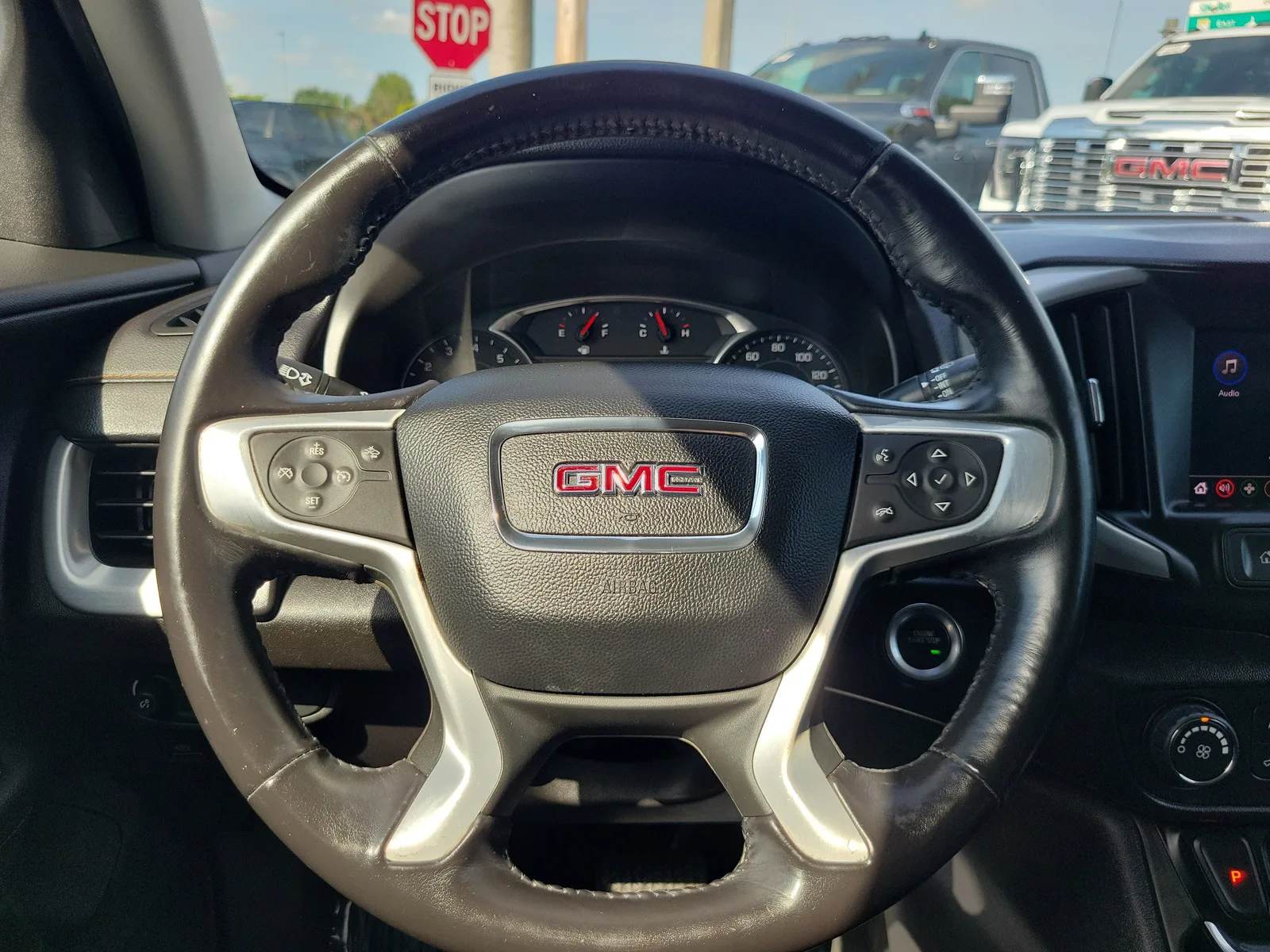 2020 GMC Terrain SLE photo 17