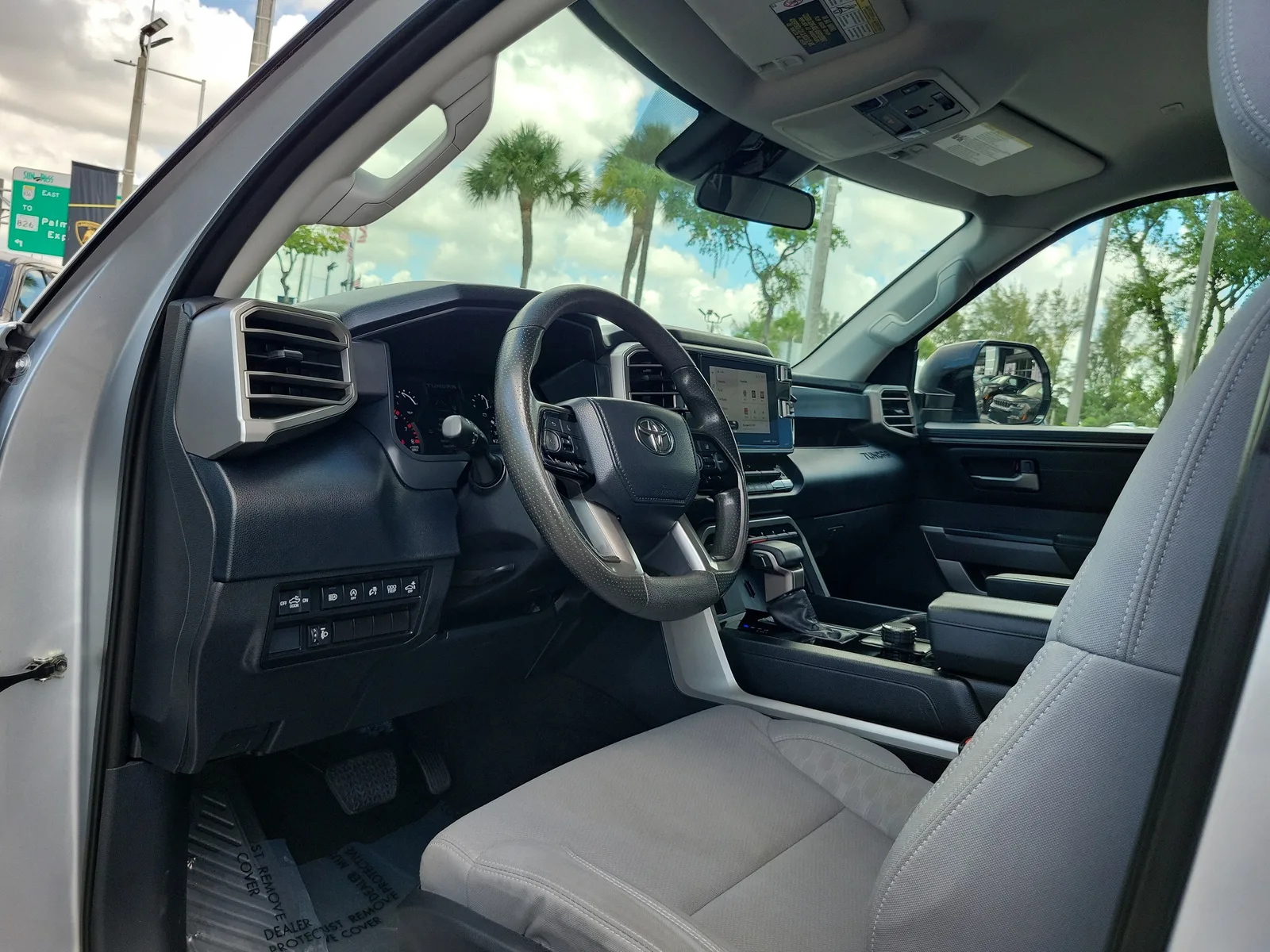 2022 Toyota Tundra 2WD SR5 photo 14