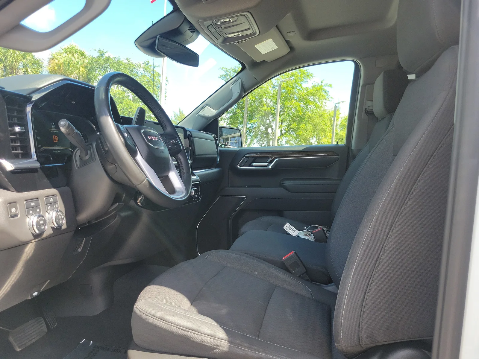 2023 GMC Sierra 1500 Elevation 4WD photo 12