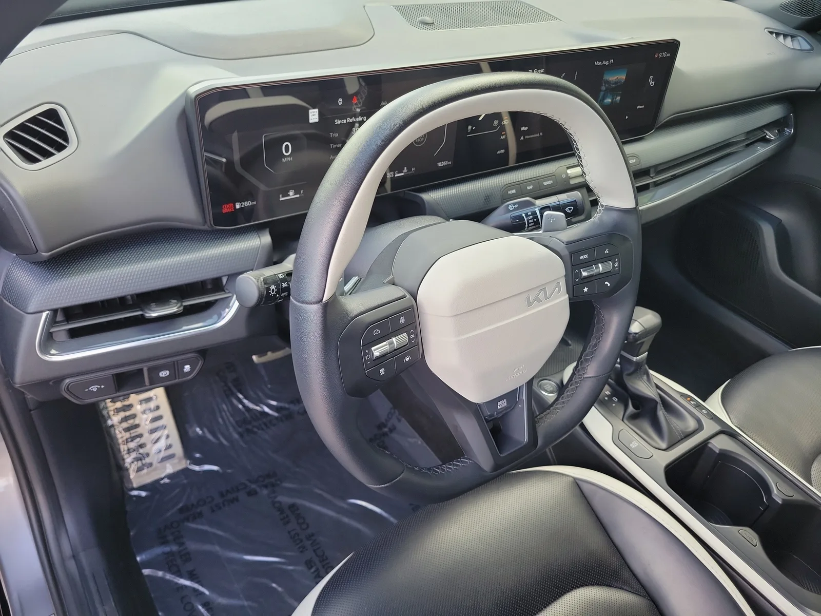 2025 Kia K4 GT-Line Turbo photo 14