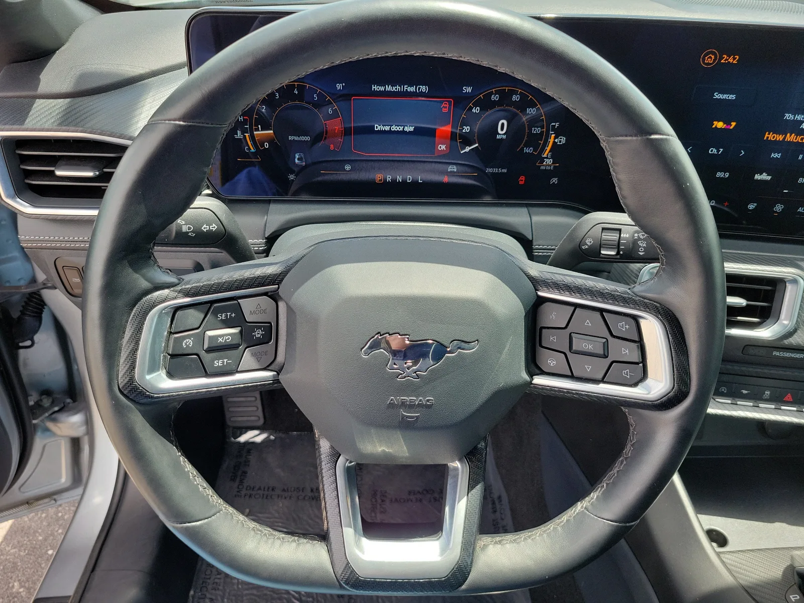 2025 Ford Mustang EcoBoost Premium photo 18