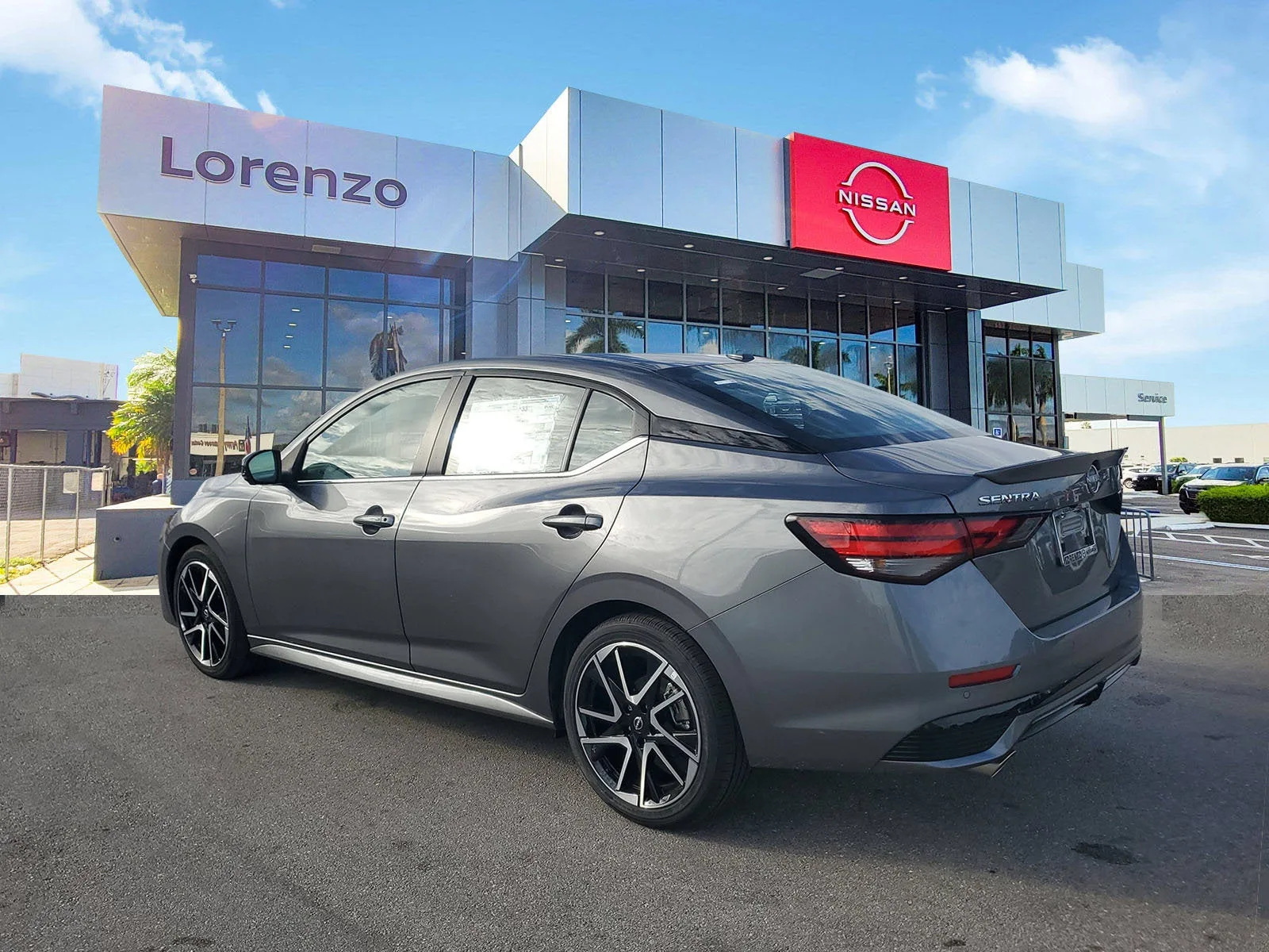 2025 Nissan Sentra SR photo 6