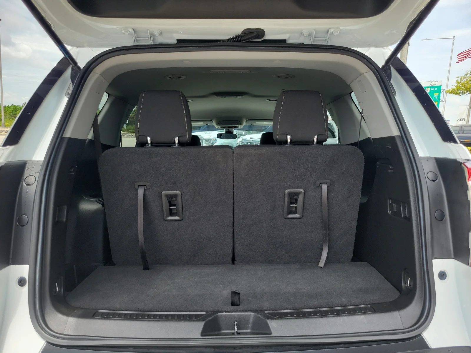 2021 GMC Acadia SLE photo 15