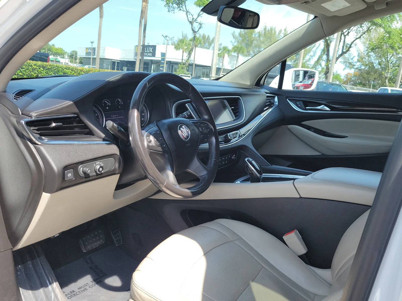 2020 Buick Enclave Essence photo 9