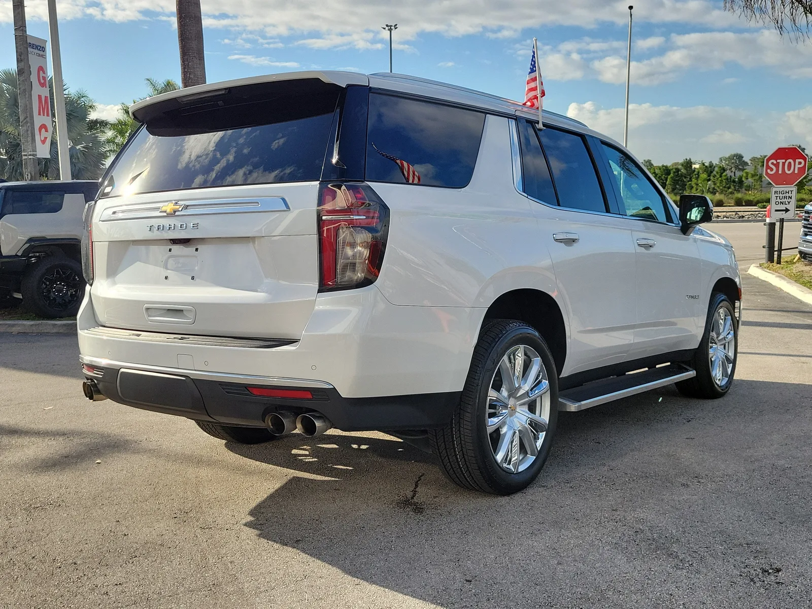 2023 Chevrolet Tahoe High Country photo 5