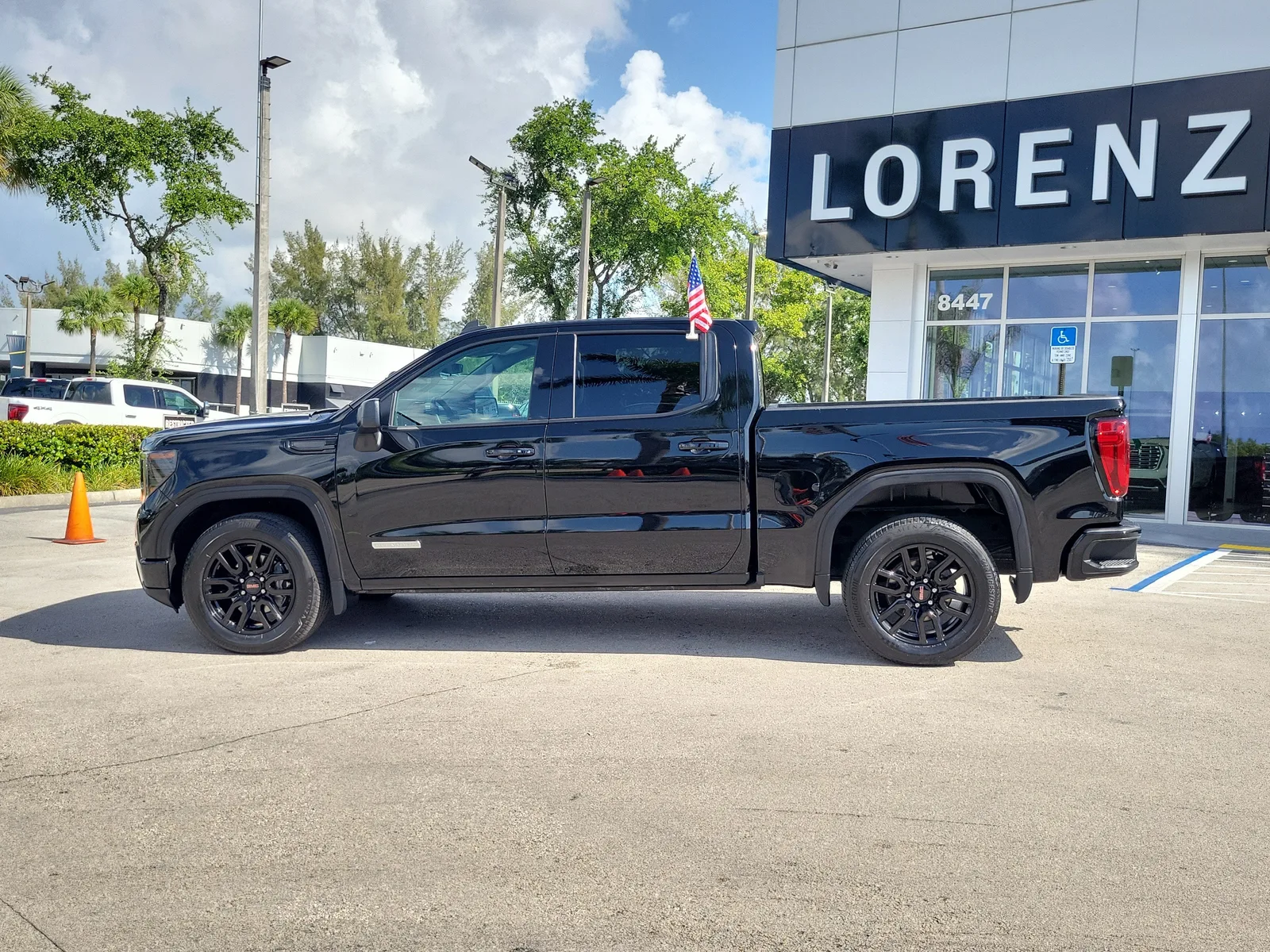 2023 GMC Sierra 1500 Elevation photo 8