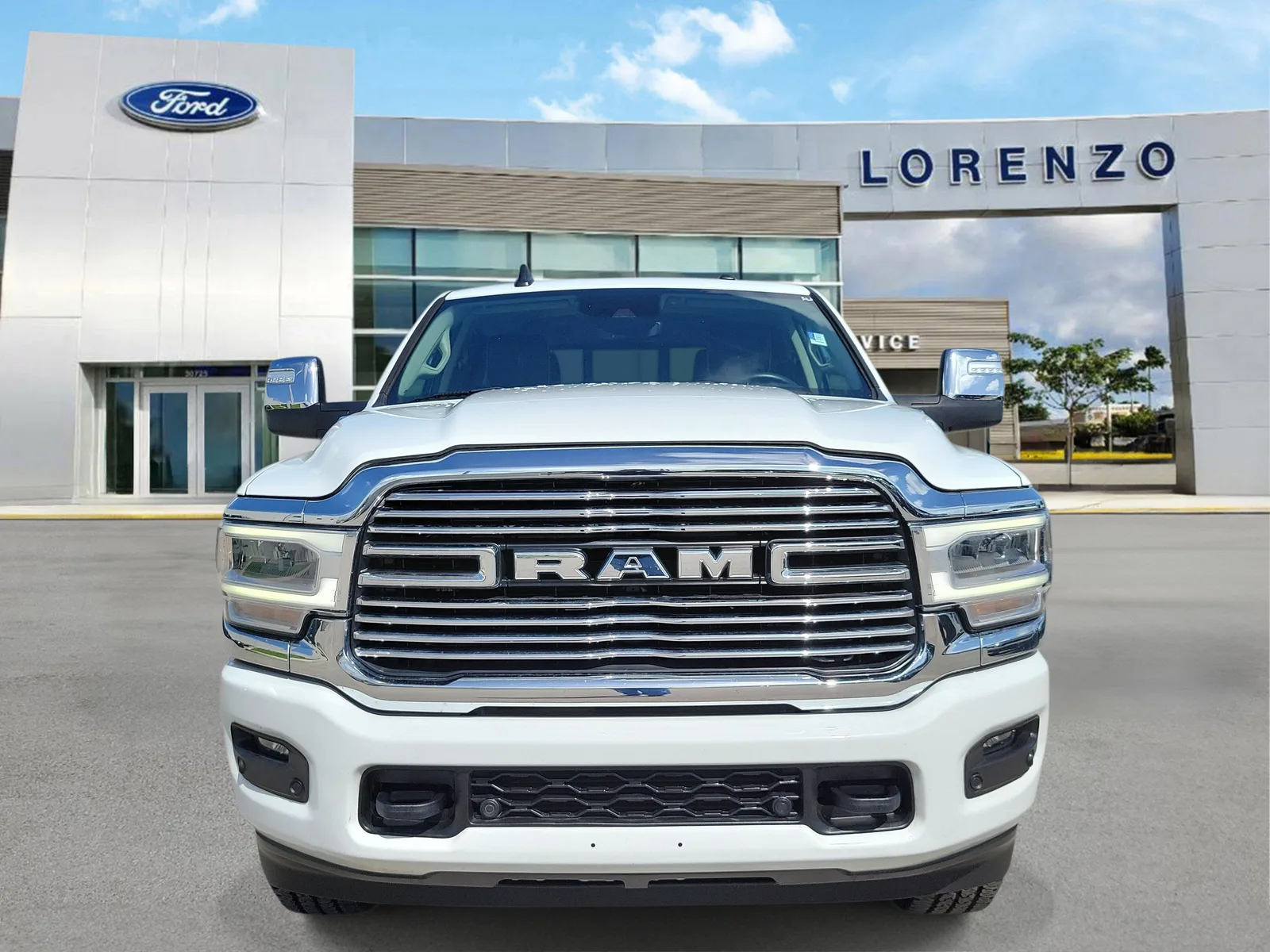 2024 RAM 2500 Laramie 4WD Diesel photo 2