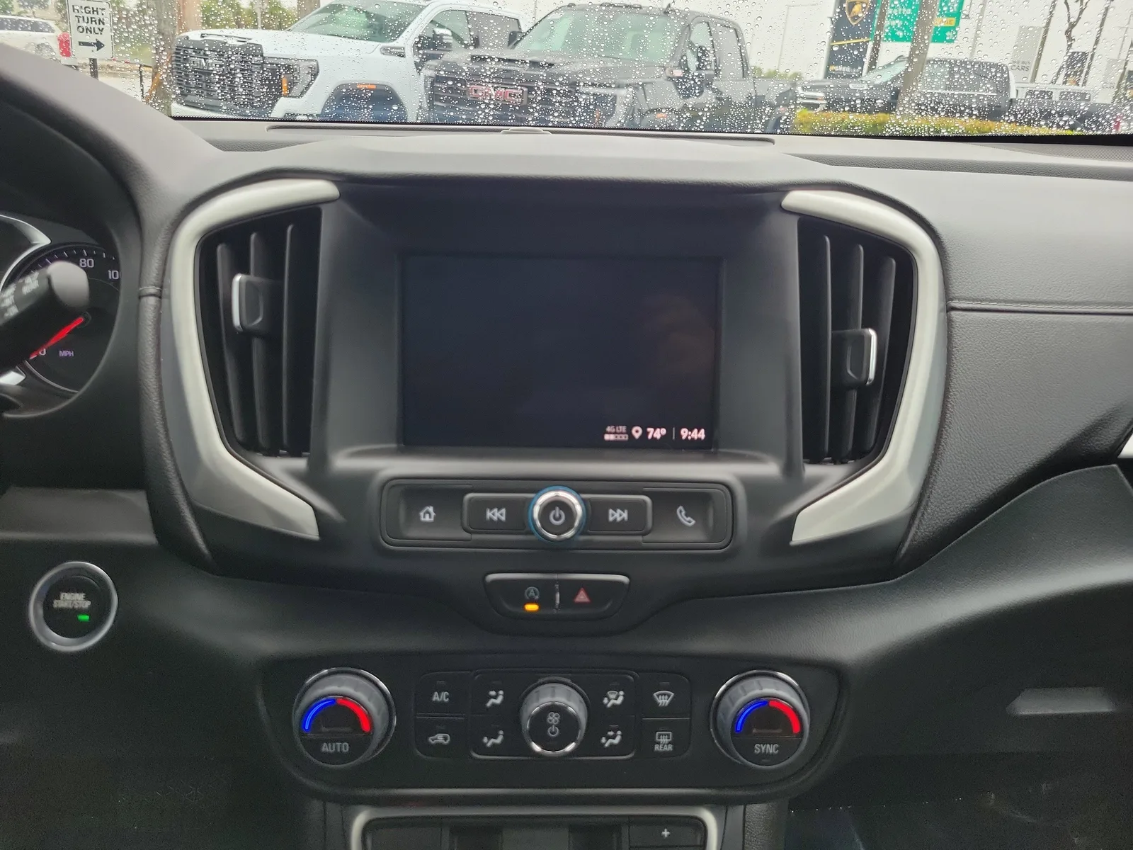 2023 GMC Terrain SLE photo 19