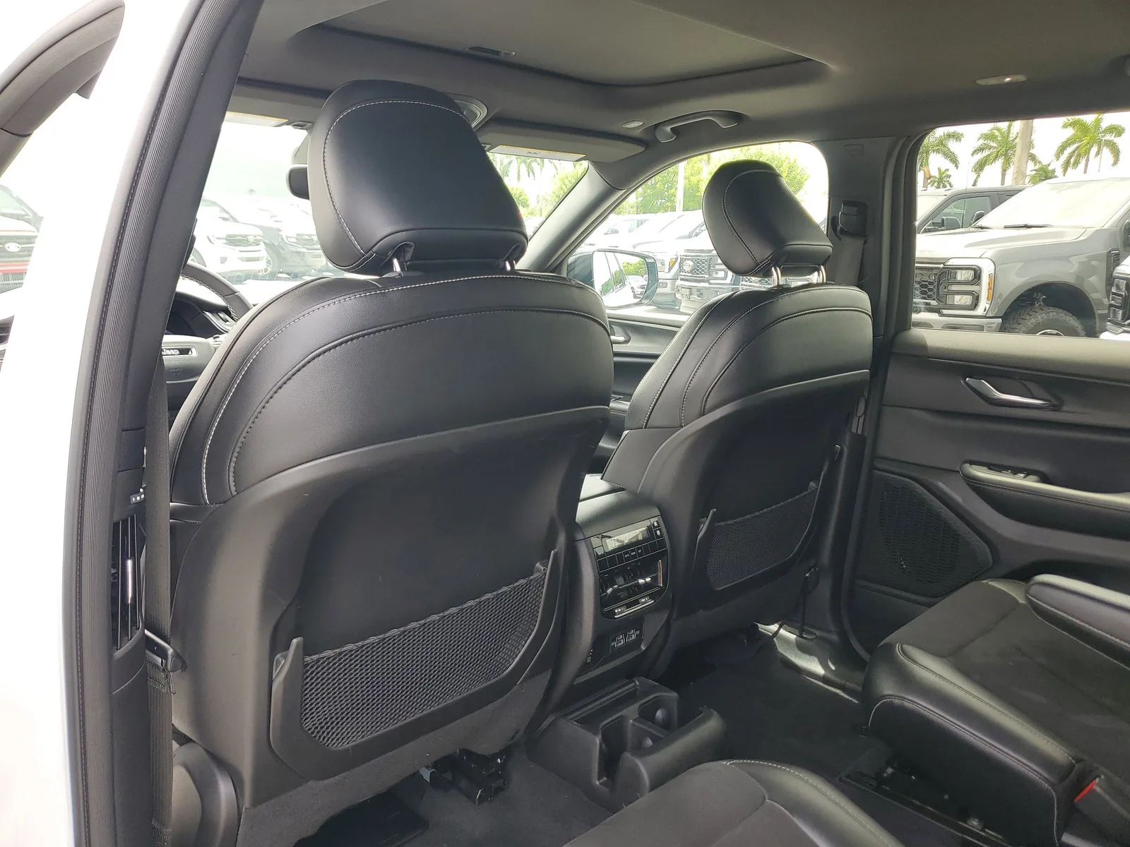 2024 Jeep Grand Cherokee L Altitude X 4WD photo 15