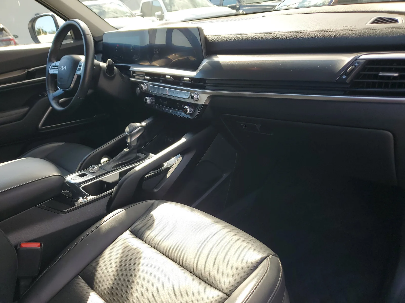 2024 Kia Telluride LX photo 17