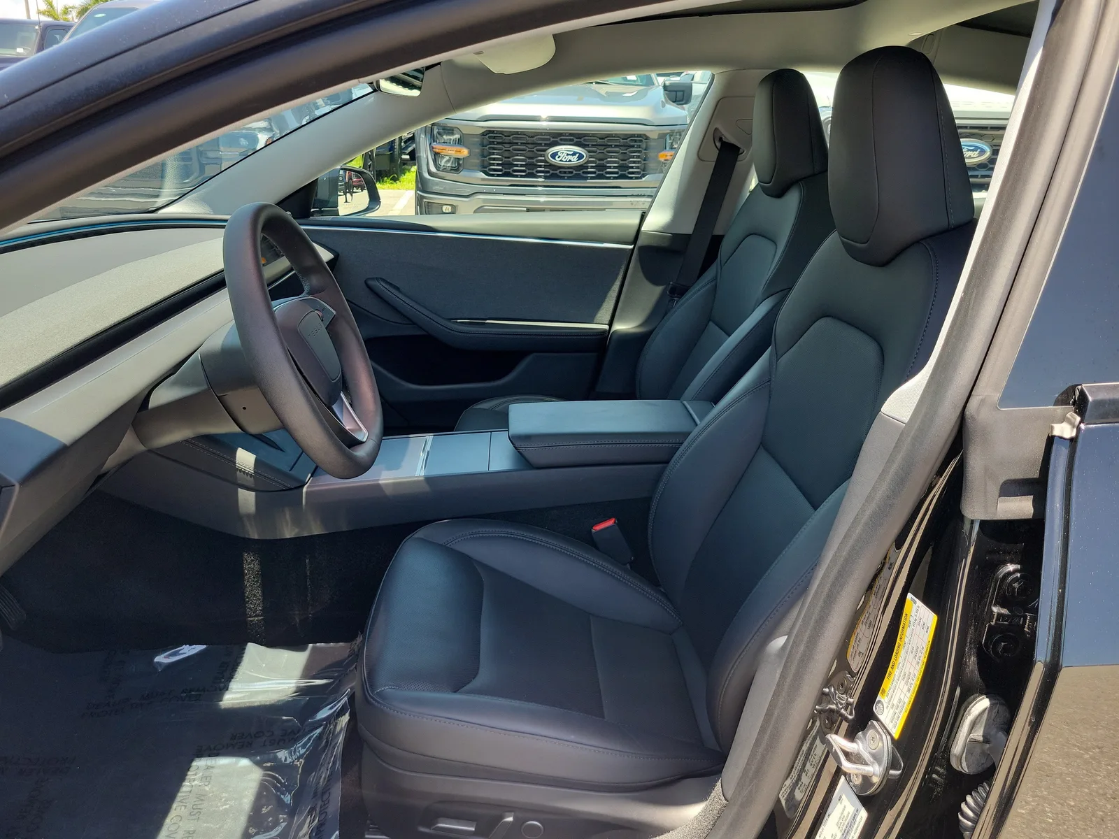 2025 Tesla Model 3 Long Range photo 17