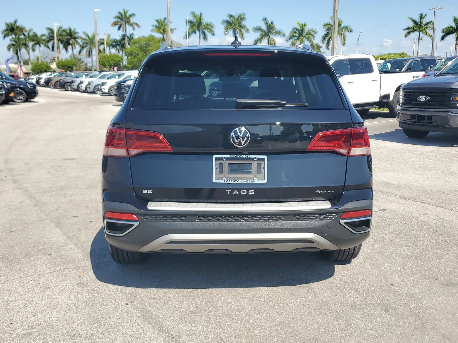 2022 Volkswagen Taos SE photo 6
