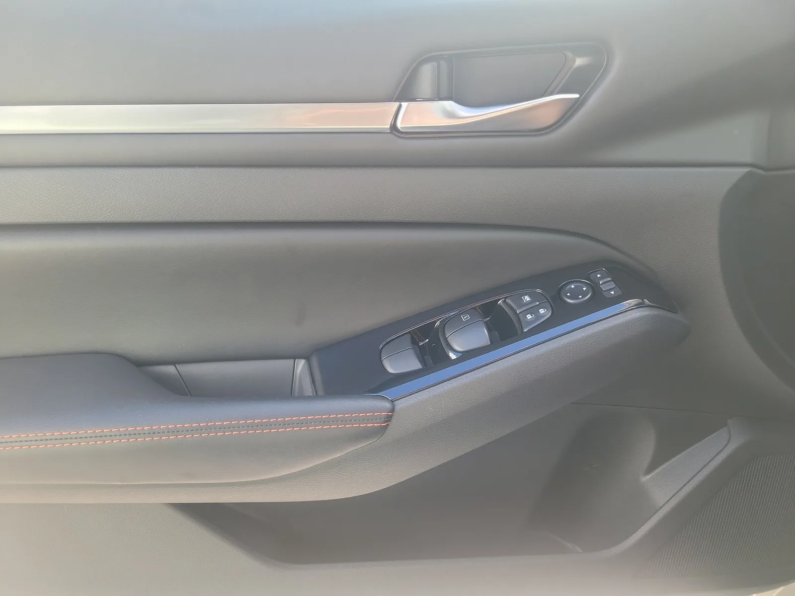 2024 Nissan Altima 2.5 SR photo 26
