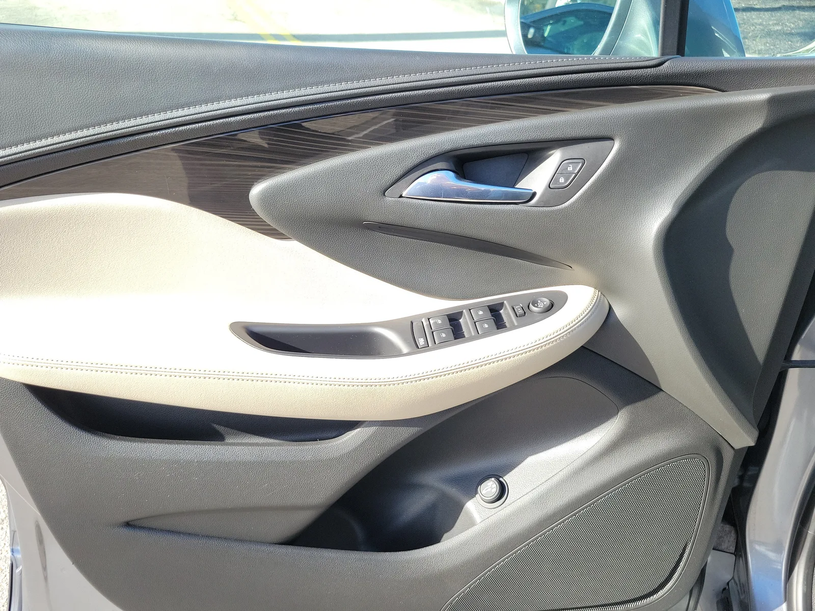 2020 Buick Envision Preferred photo 23