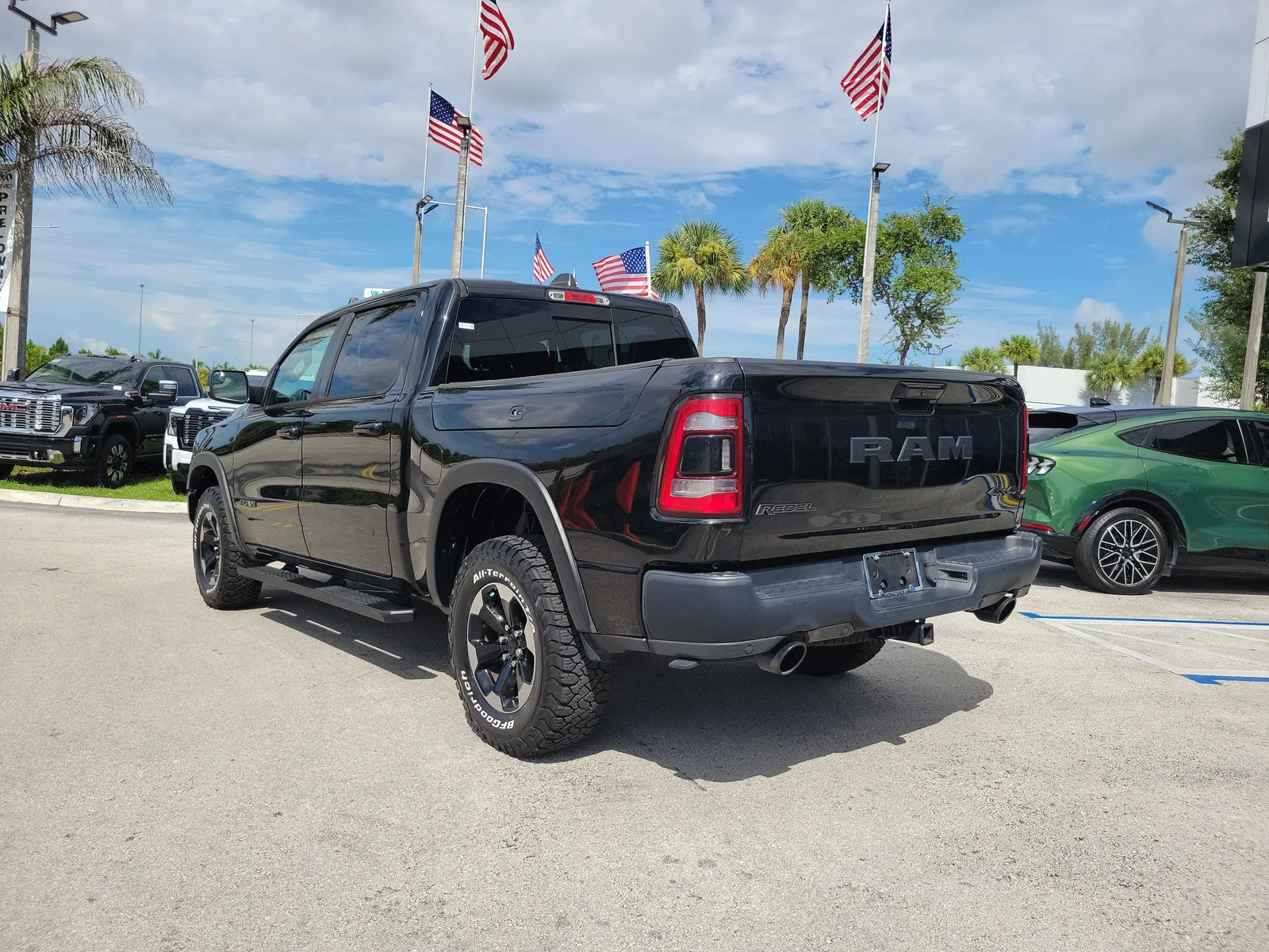 2019 RAM 1500 Rebel photo 7