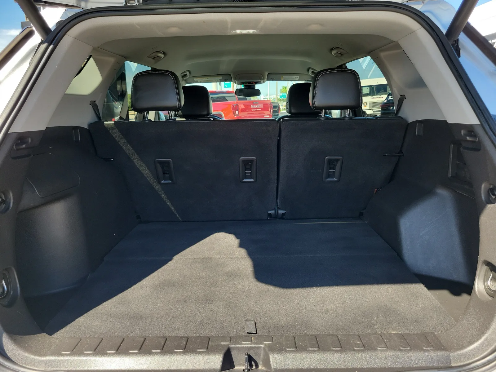 2022 GMC Terrain SLT photo 15