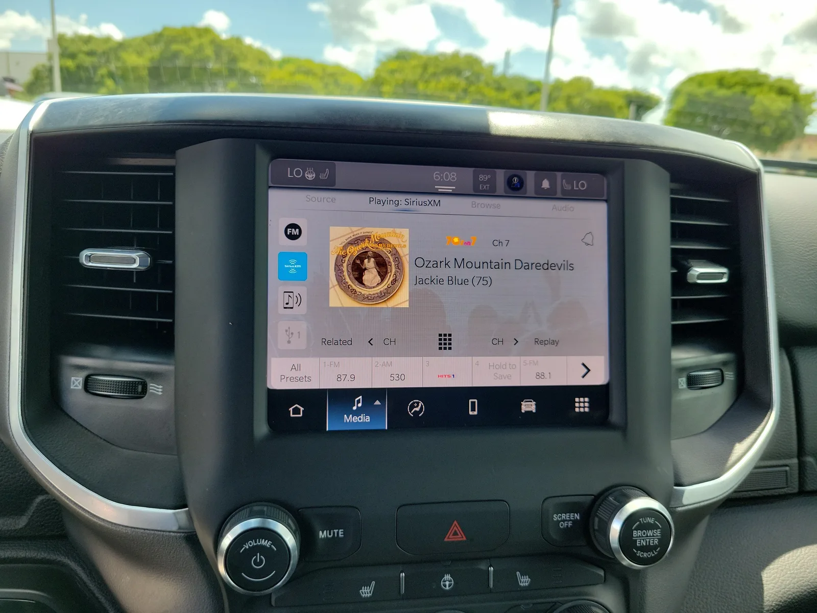 2022 RAM 1500 Big Horn photo 23