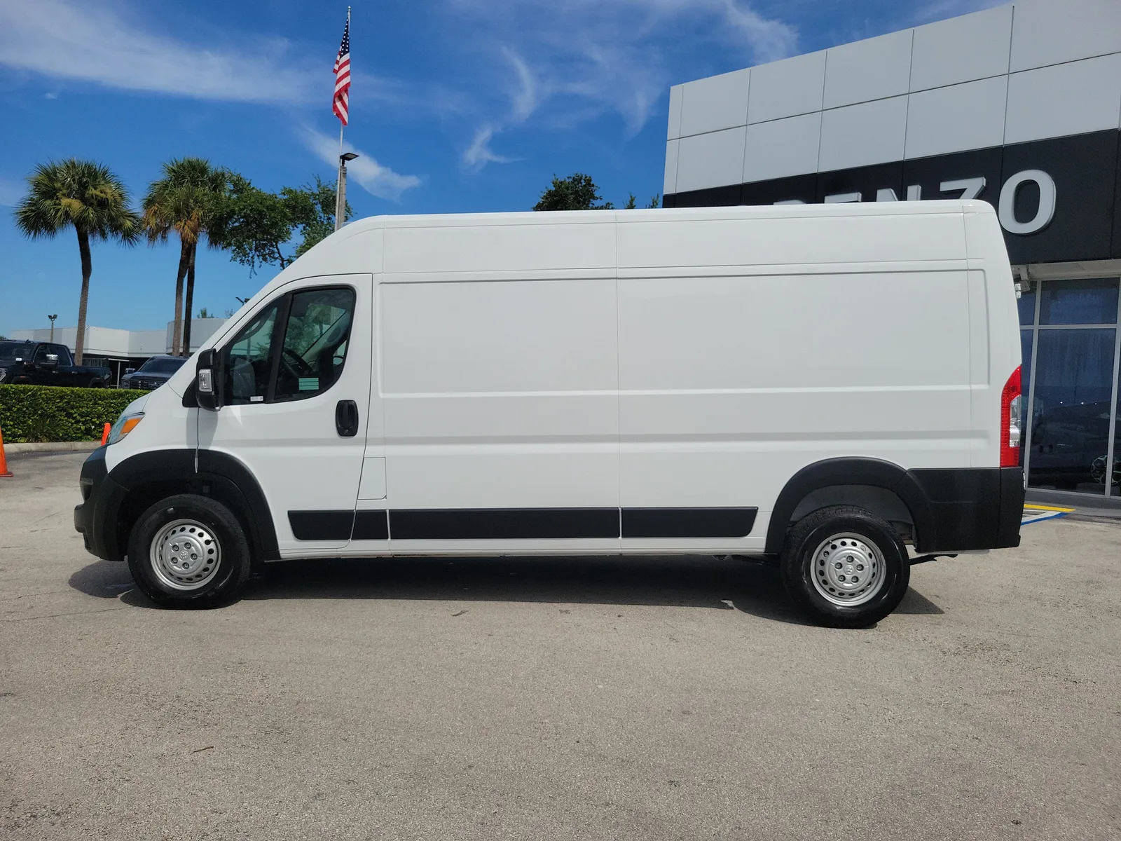 2026 RAM ProMaster Cargo Van Tradesman photo 8