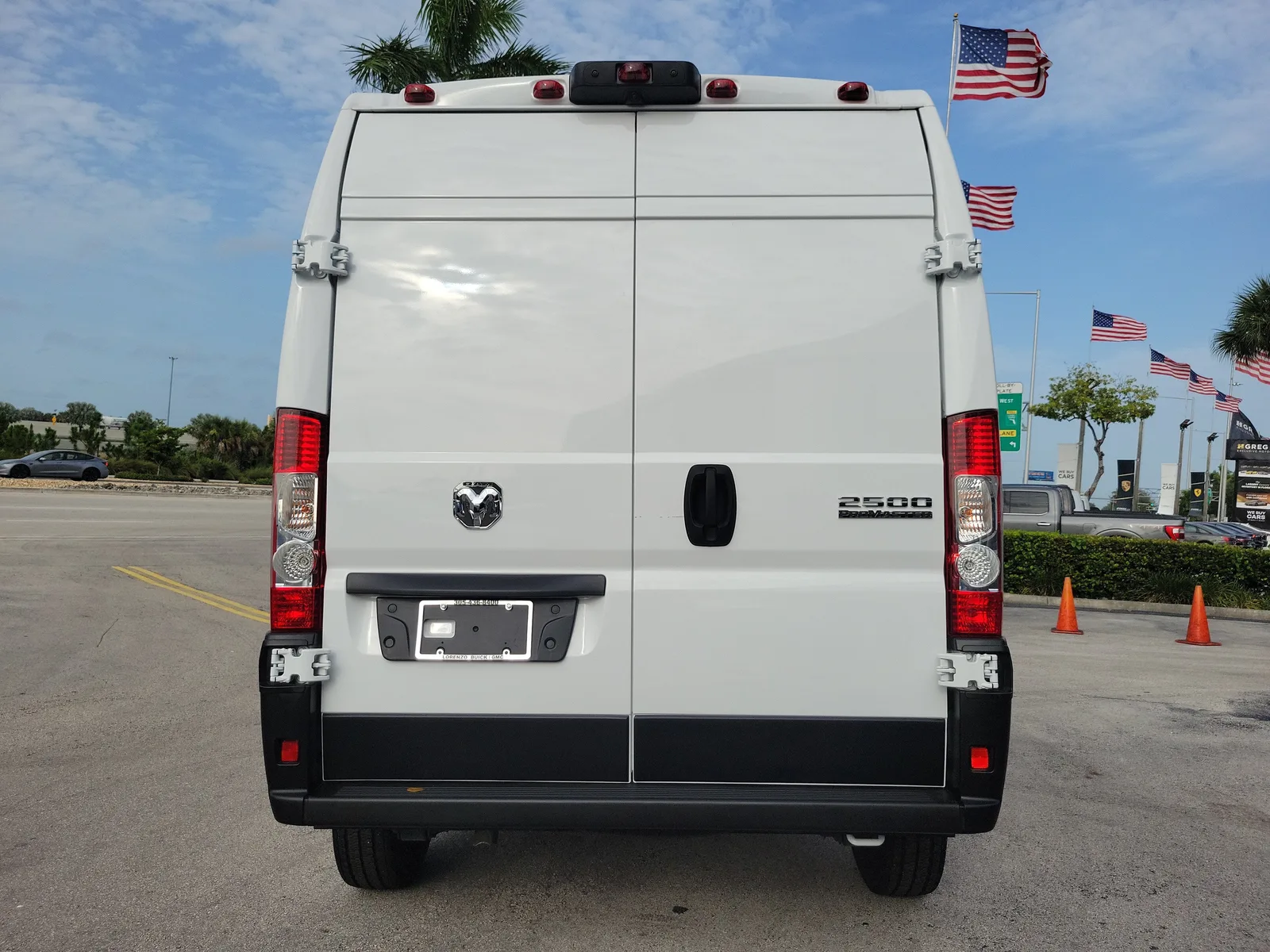 2026 RAM ProMaster Cargo Van Tradesman photo 6
