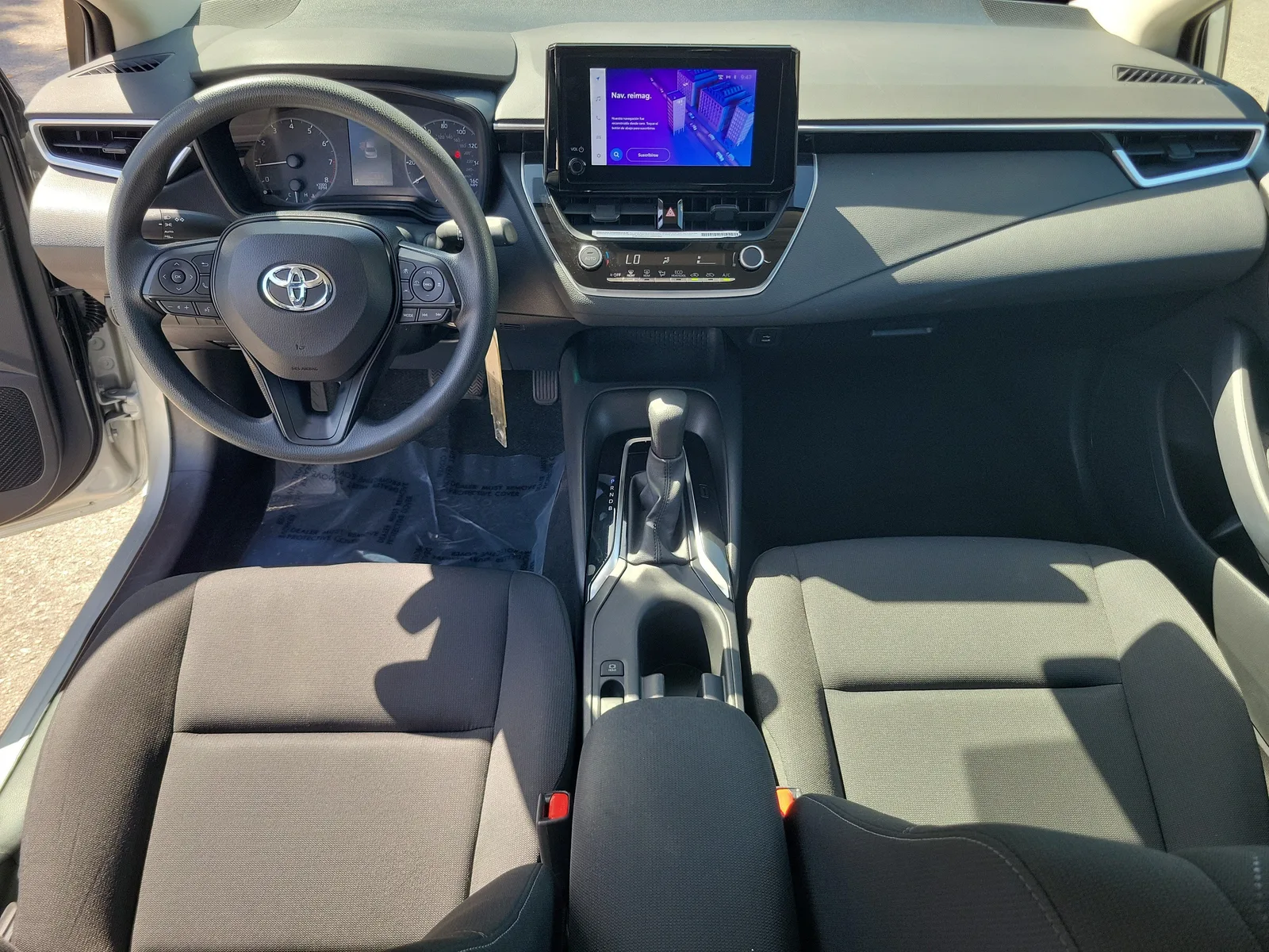 2024 Toyota Corolla LE photo 16