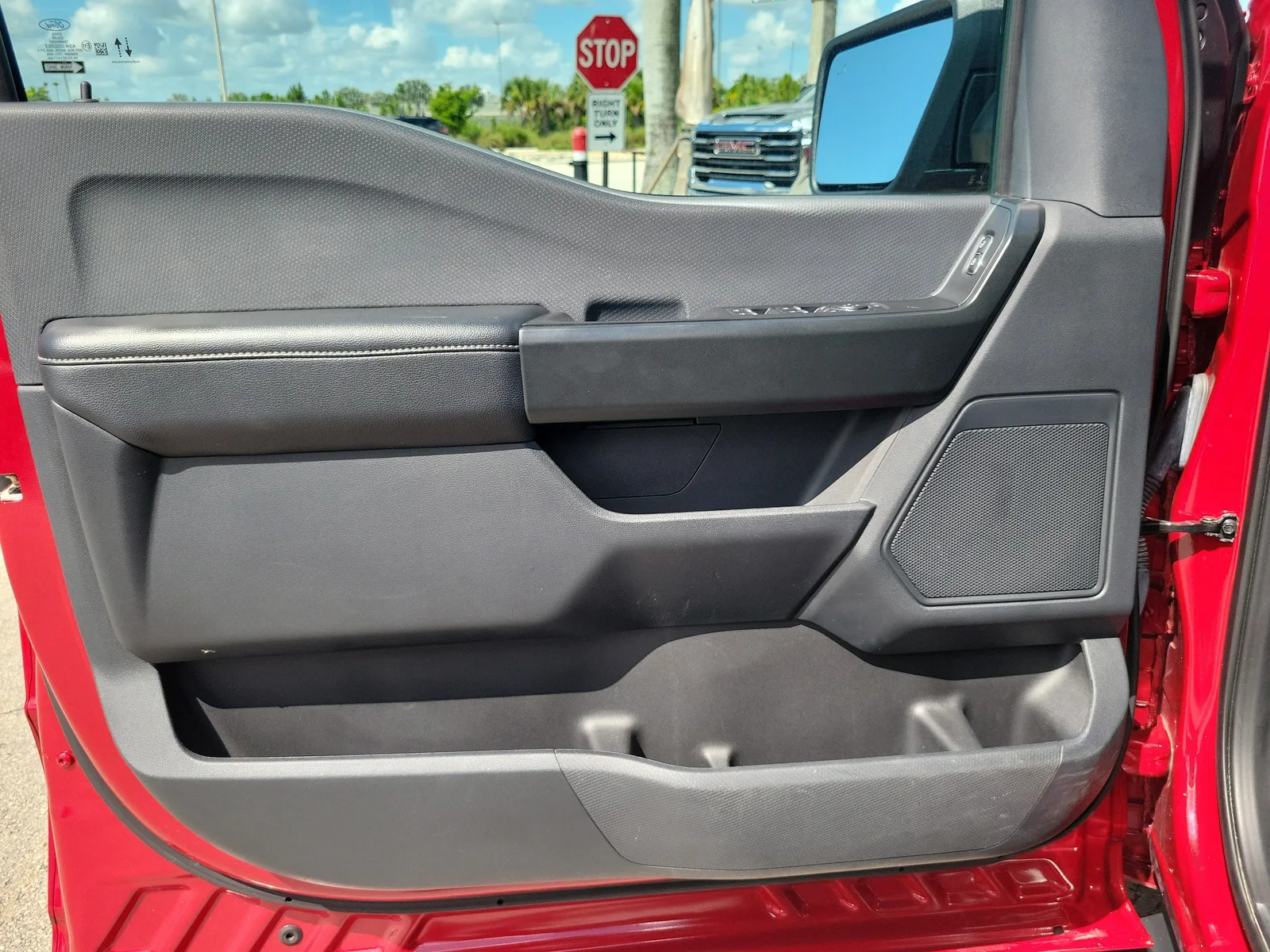 2024 Ford F-150 STX photo 21