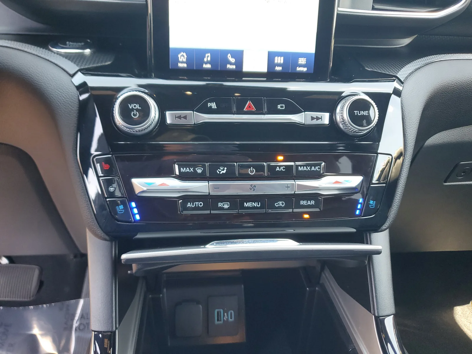 2023 Ford Explorer ST 4WD photo 26
