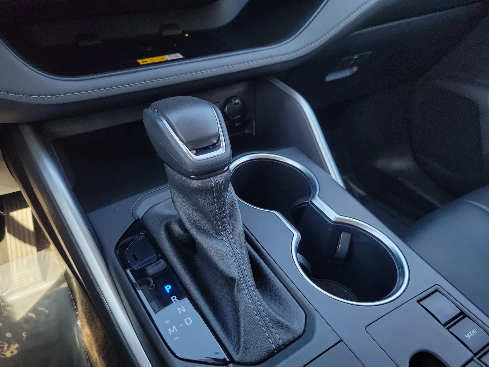 2023 Toyota Highlander L photo 24