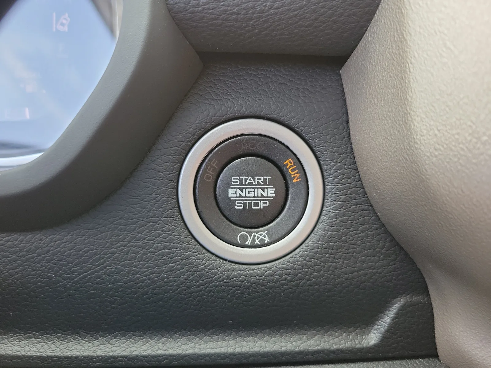 2024 RAM 2500 Laramie 4WD Diesel photo 22