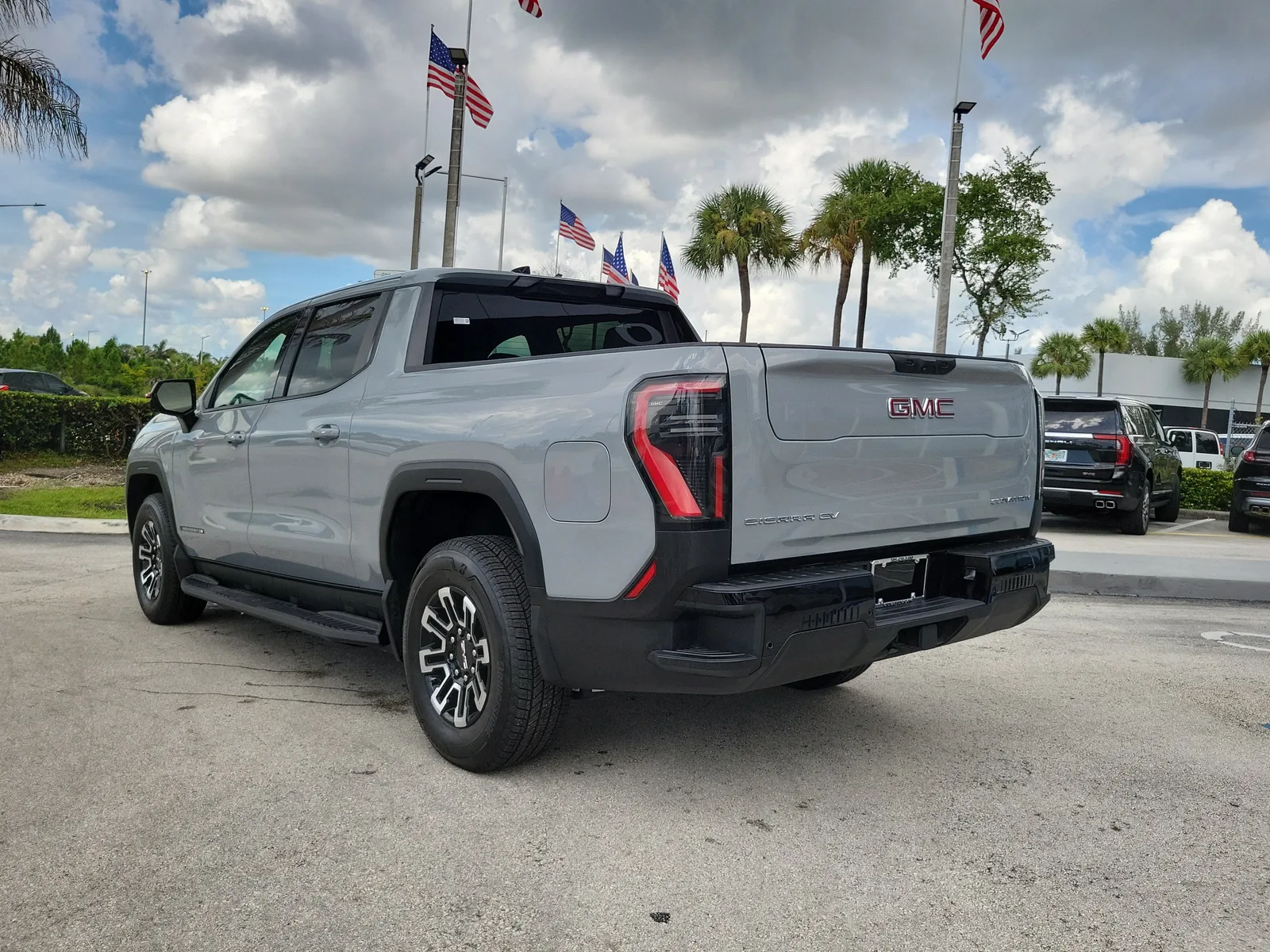 2026 GMC Sierra EV Elevation Standard Range photo 7