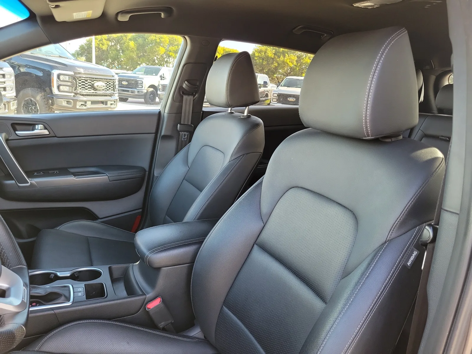 2020 Kia Sportage S photo 11