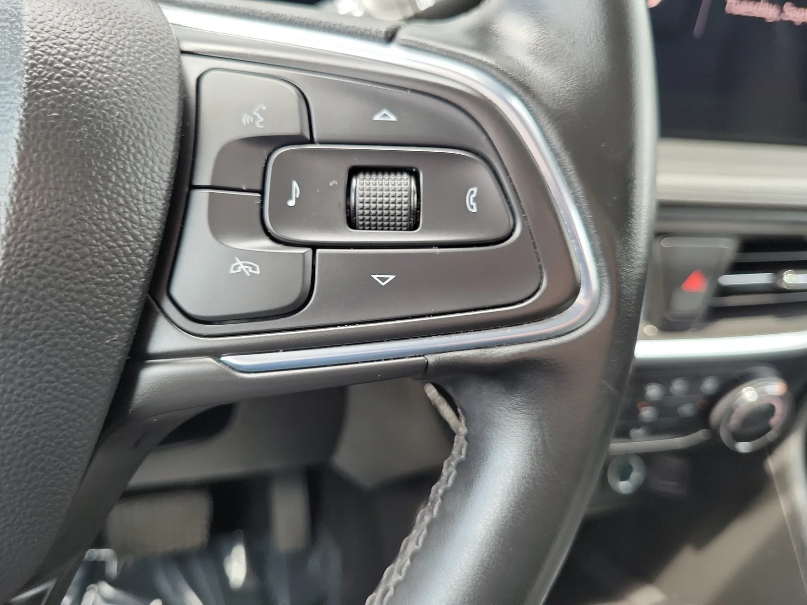 2024 Buick Encore GX Sport Touring photo 19