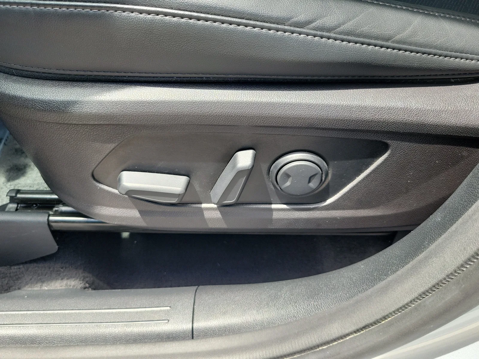2021 Kia Sorento S photo 24