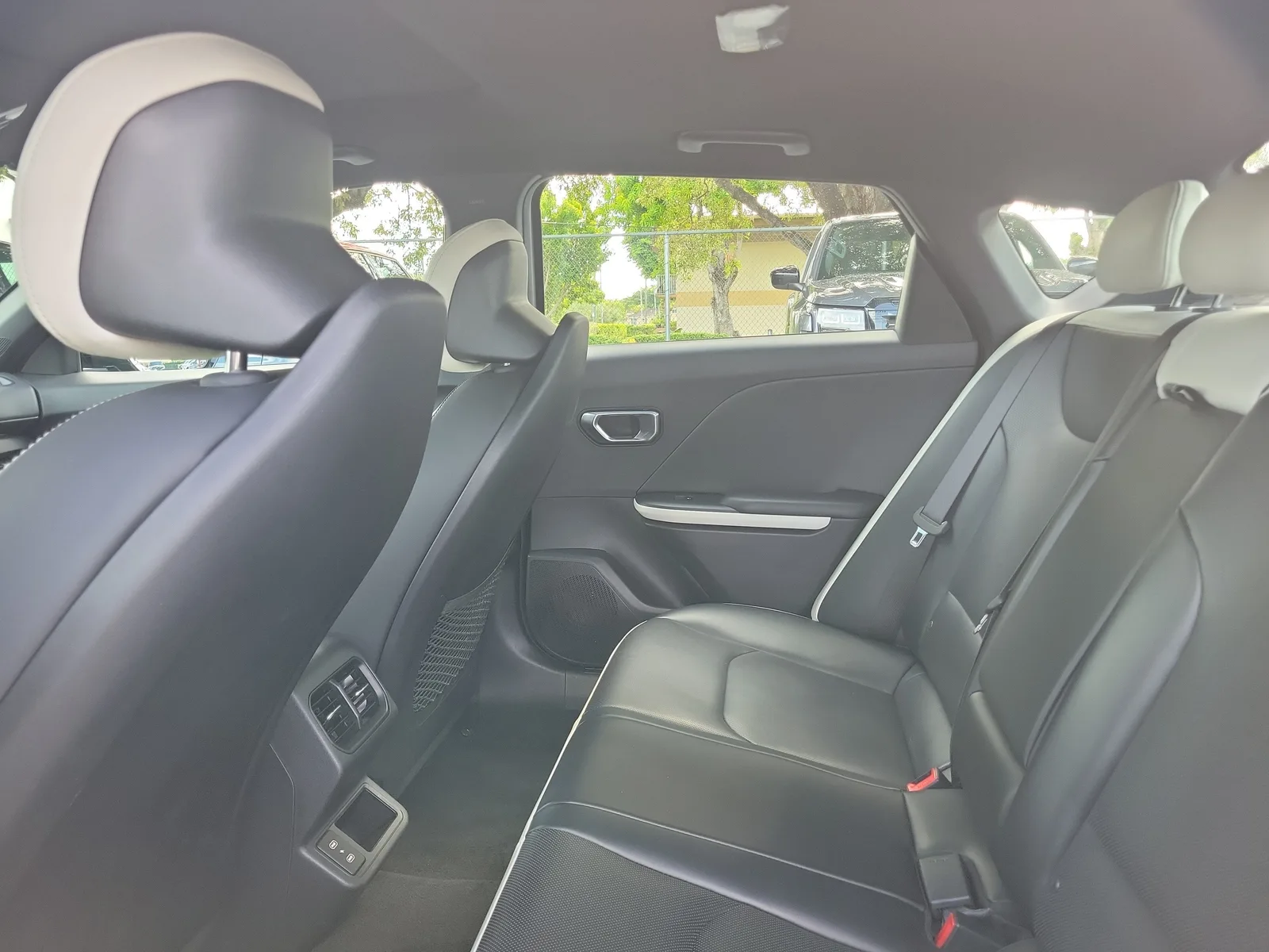 2025 Kia K4 GT-Line Turbo photo 18