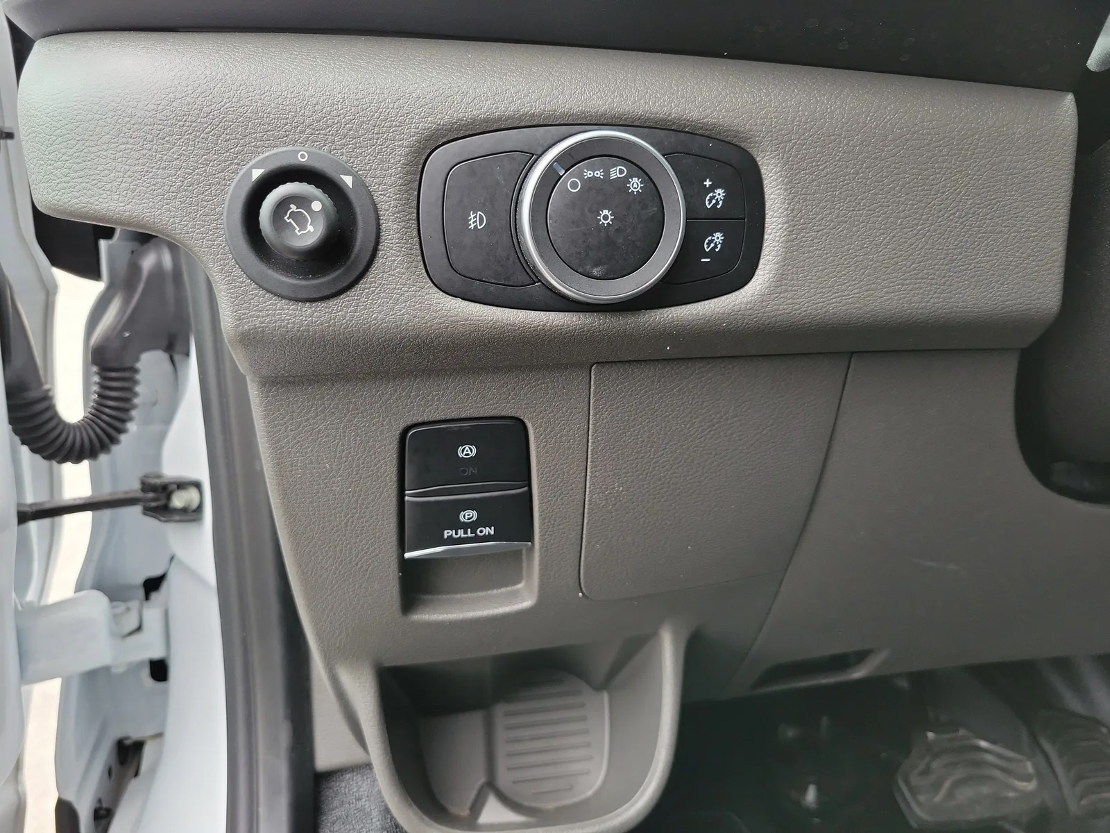 2025 Ford Transit Cargo Van Base photo 18