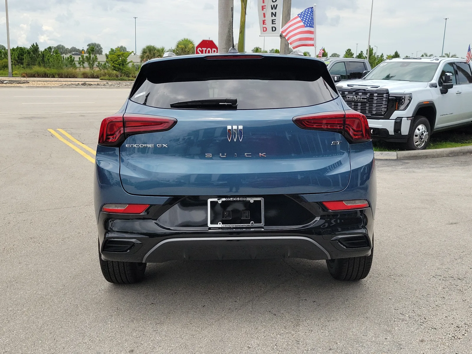 2024 Buick Encore GX Sport Touring photo 6