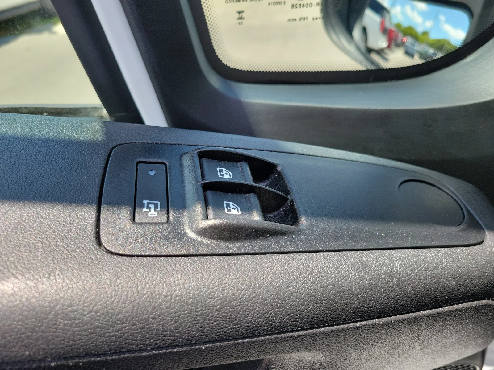2025 RAM ProMaster Cargo Van Tradesman photo 26