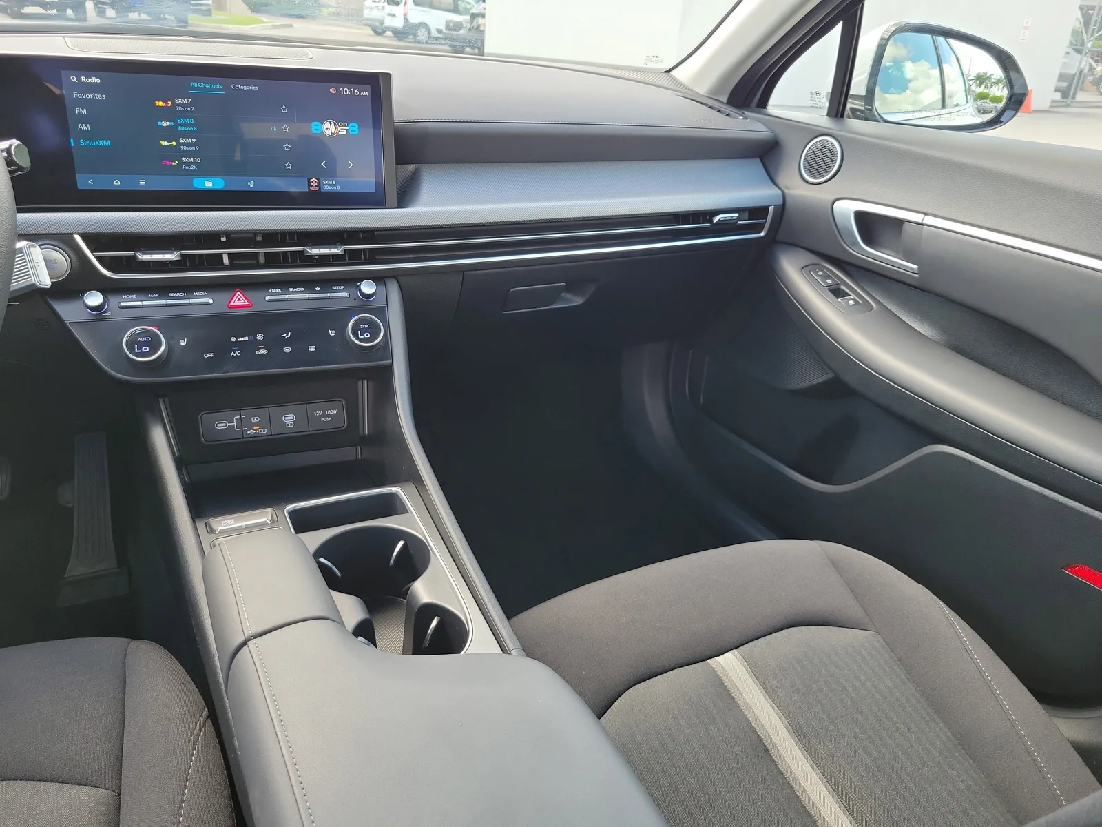 2025 Hyundai Sonata SEL photo 16