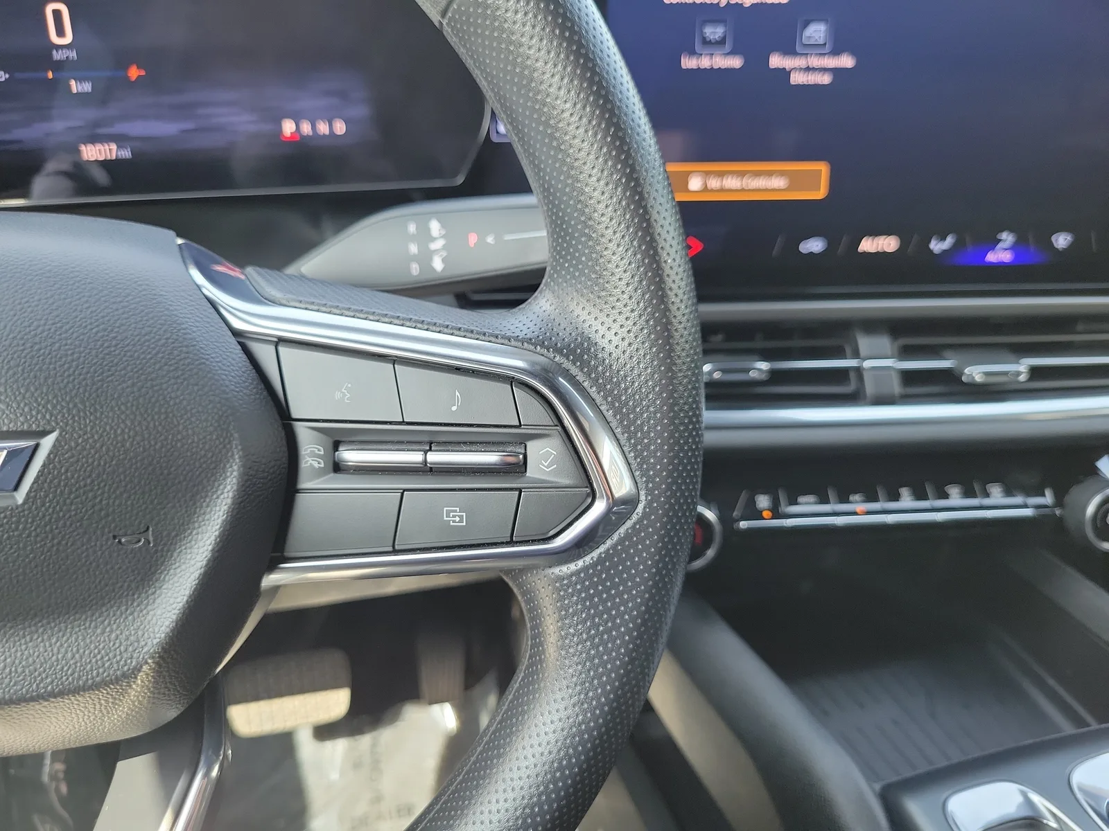 2025 Chevrolet Equinox EV LT photo 20