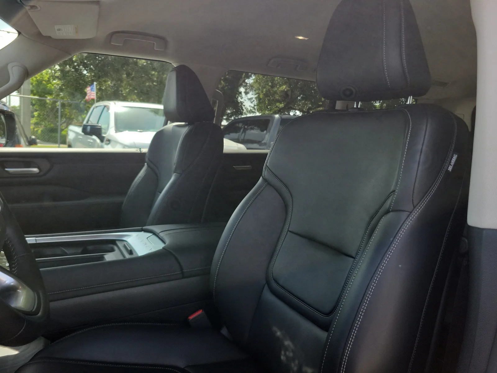 2026 Nissan Armada SV photo 12