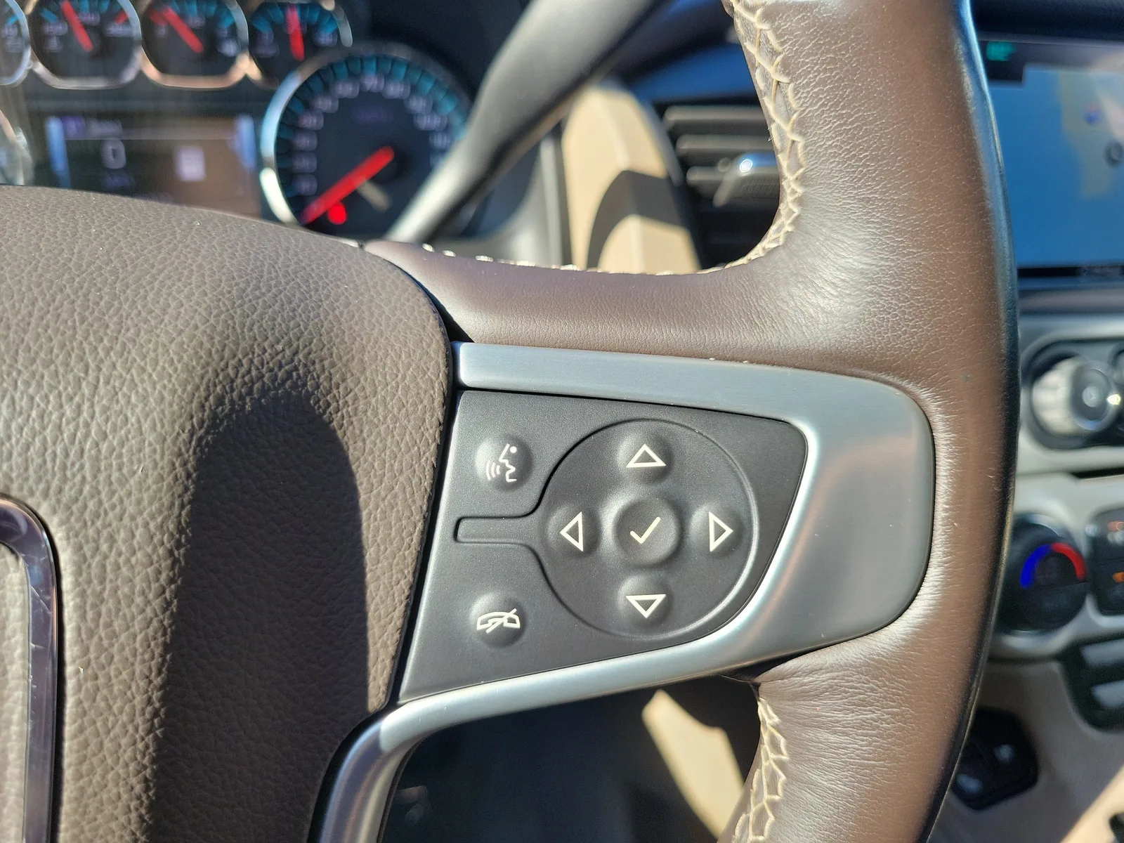 2019 GMC Yukon SLT photo 23