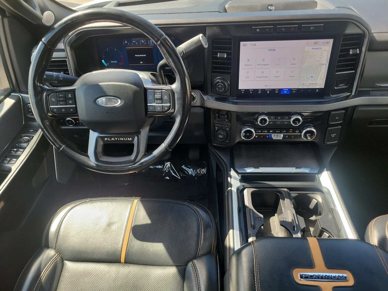 2024 Ford Super Duty F-350 DRW Platinum 4WD photo 20