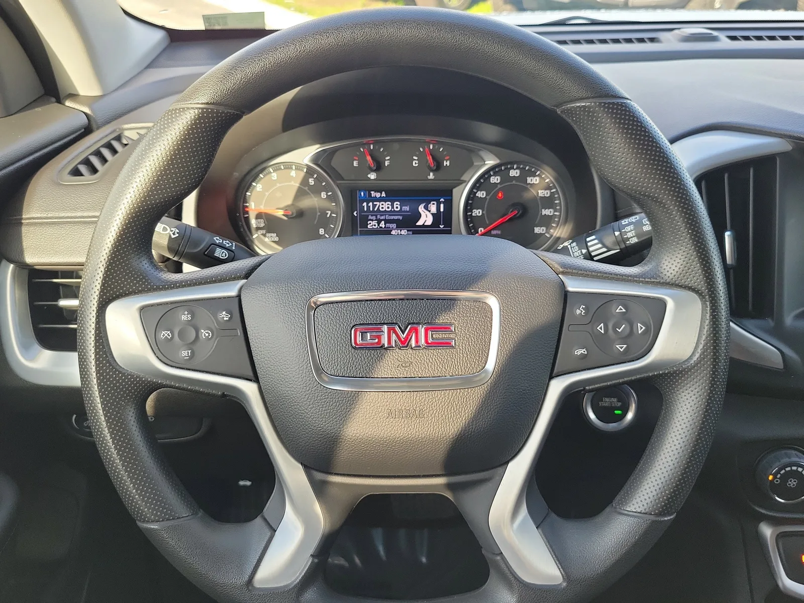 2024 GMC Terrain SLE photo 19