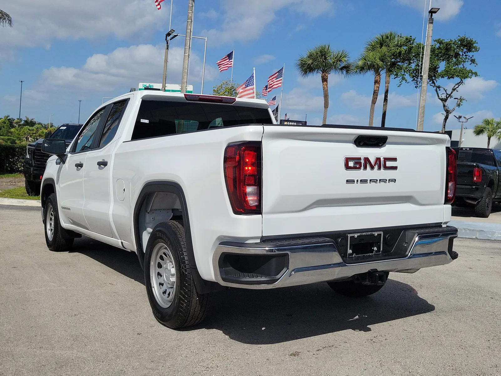 2025 GMC Sierra 1500 Pro photo 7