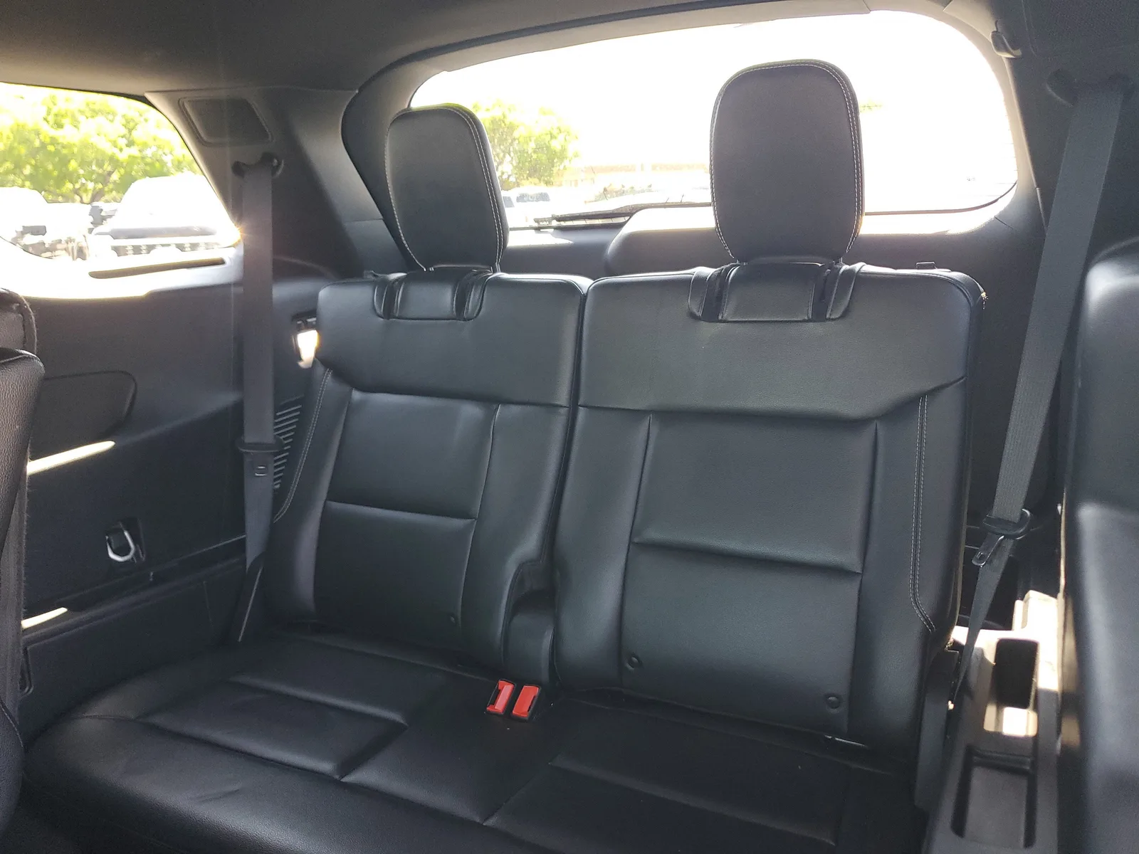 2023 Ford Explorer ST 4WD photo 15