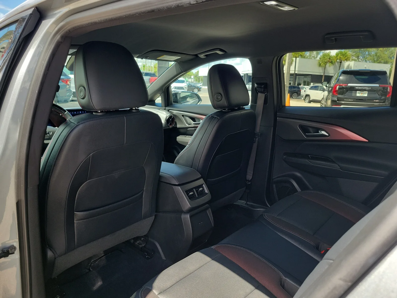 2024 Chevrolet Equinox EV RS photo 15