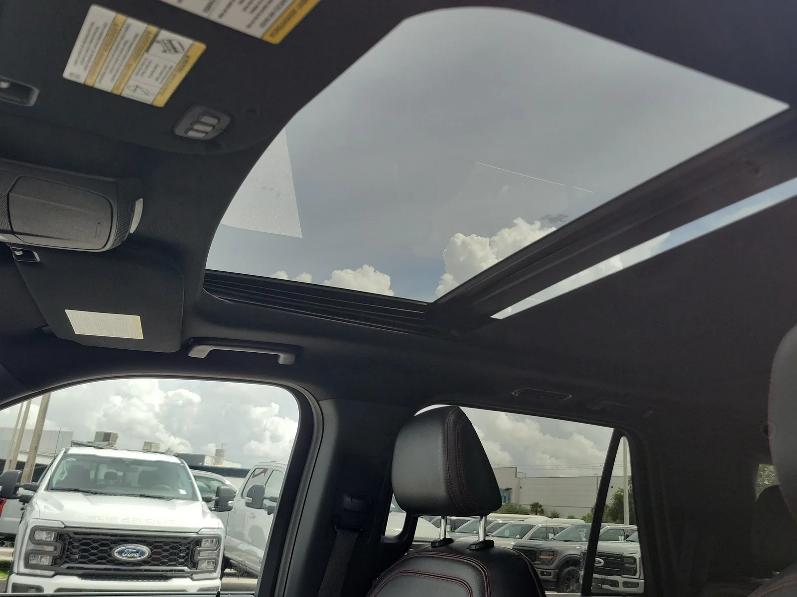 2023 Ford Expedition Limited photo 11