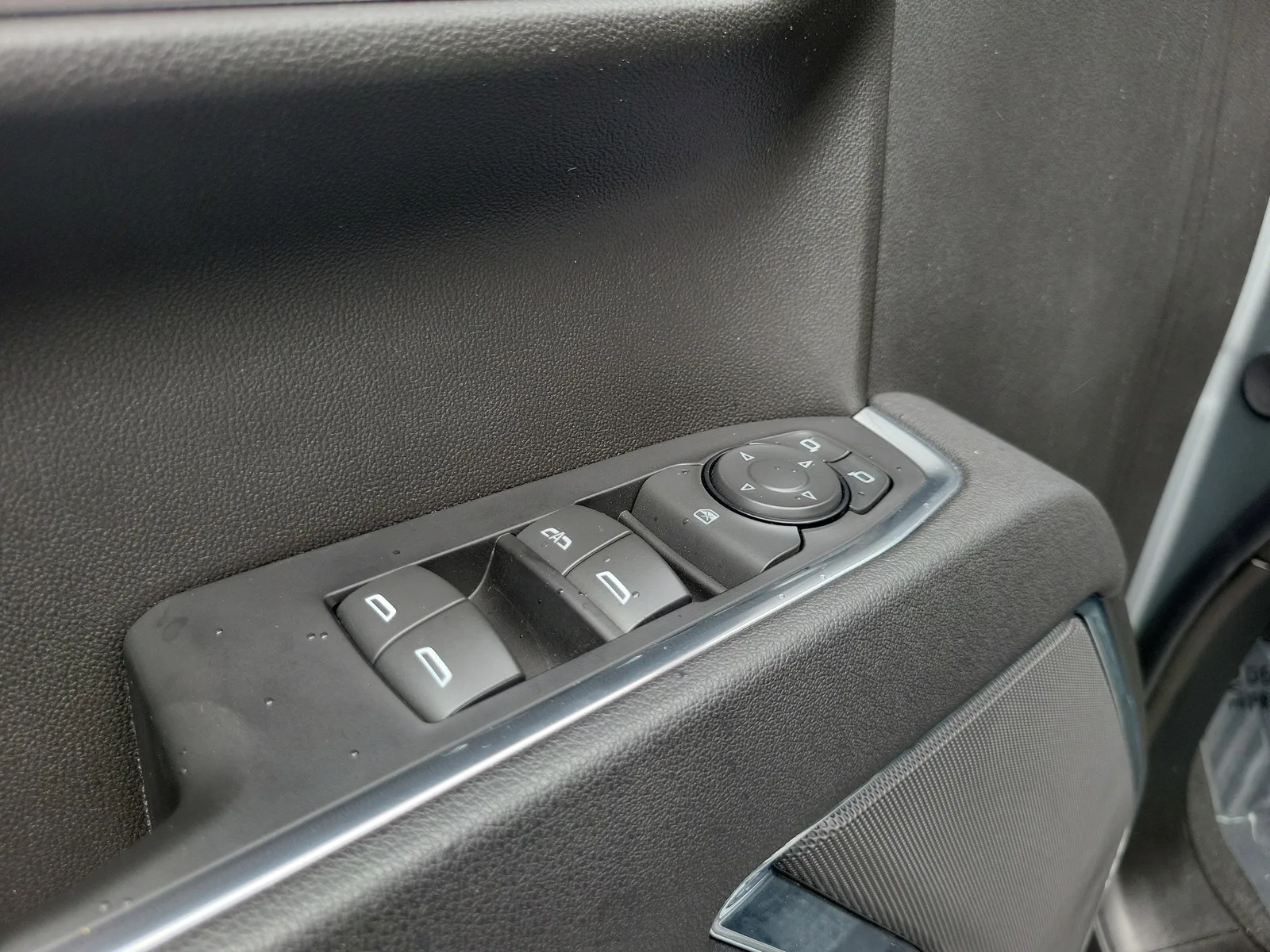 2025 Chevrolet Silverado 1500 LT Trail Boss photo 23