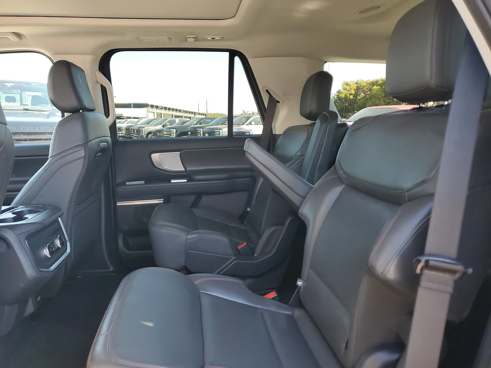 2025 Ford Expedition Active 4WD photo 14